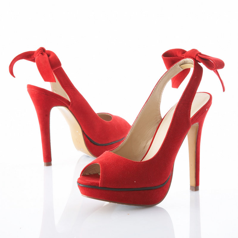 Red-Shoe-Lover-9